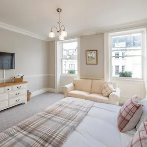 Luxury Georgian Duplex In Central Apartment