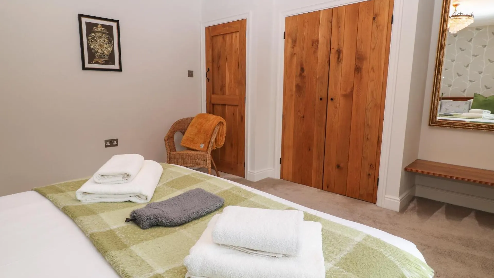 The Loft At Lucott House Apartment Bath